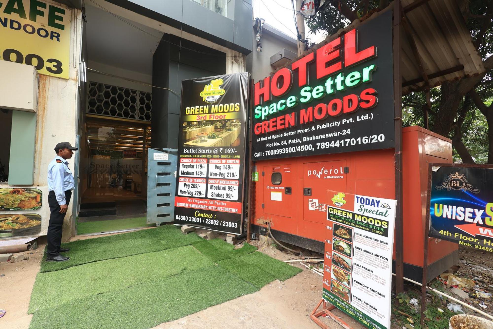 Hotel Space Setter Bhubaneswar Exterior photo