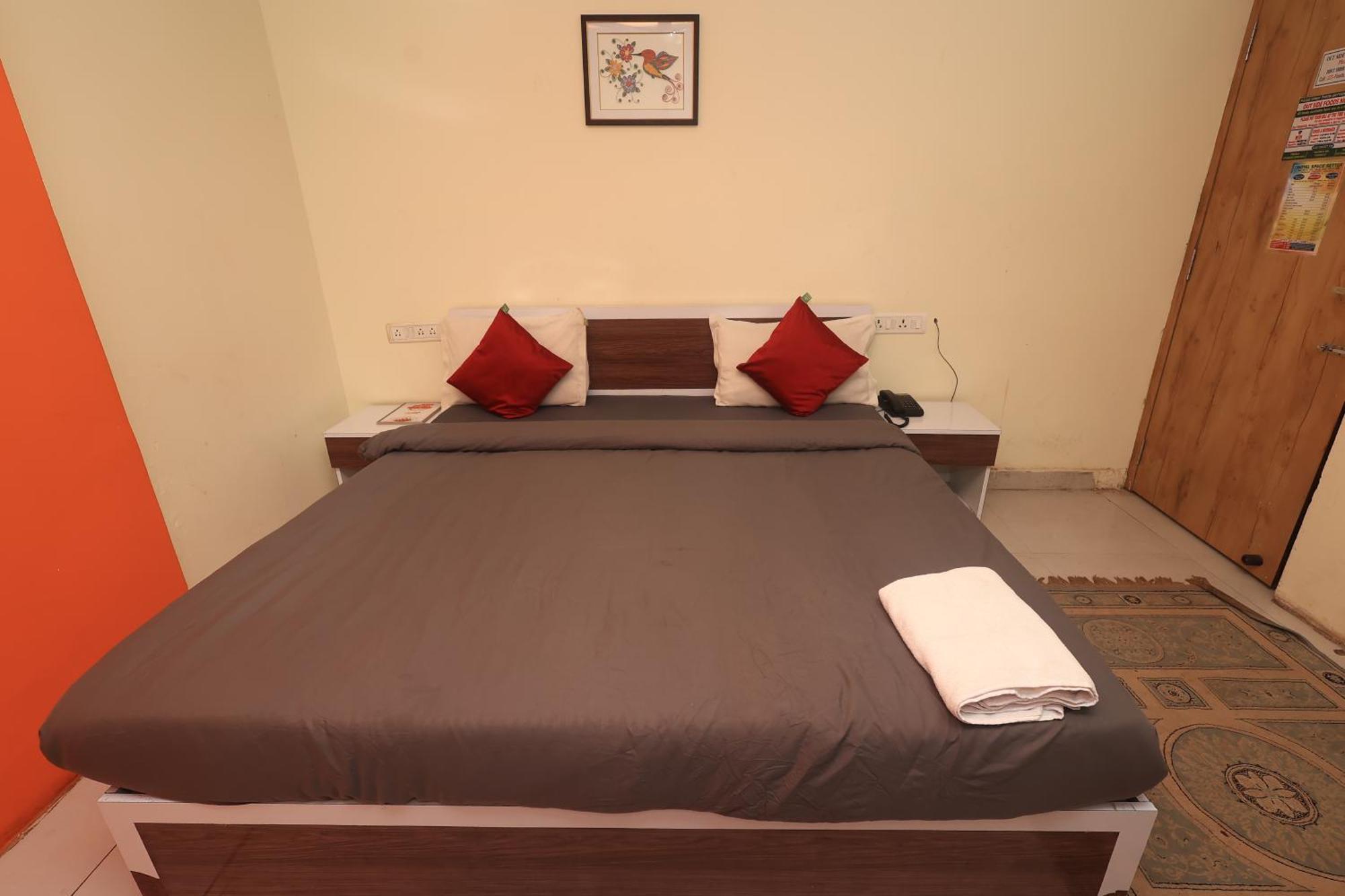 Hotel Space Setter Bhubaneswar Exterior photo