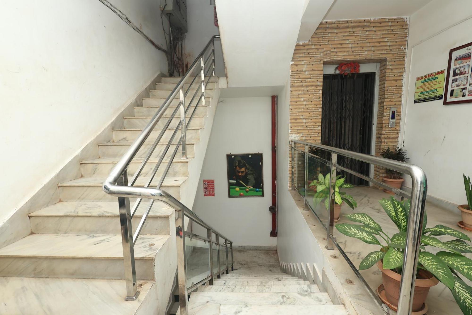 Hotel Space Setter Bhubaneswar Exterior photo