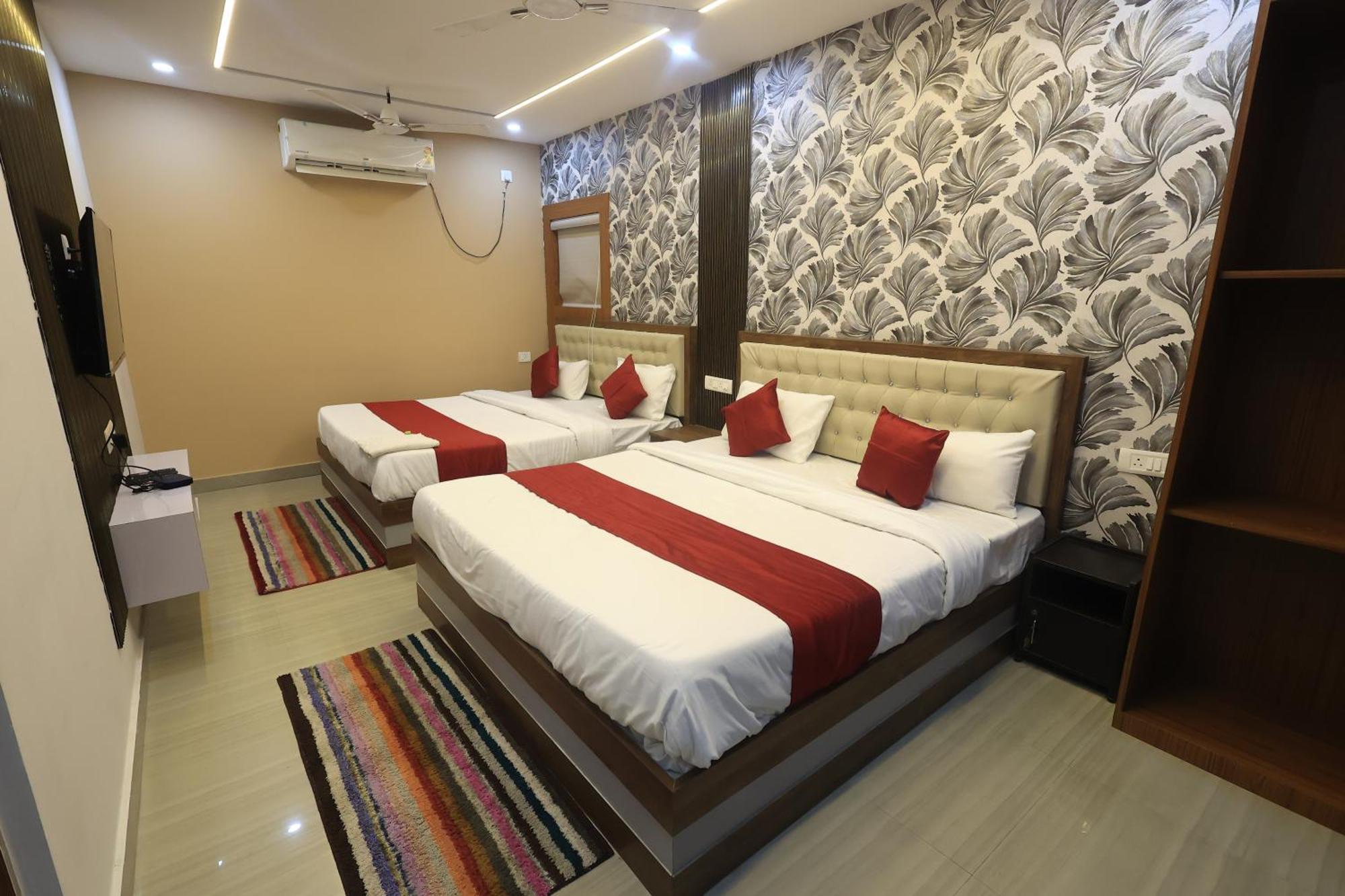 Hotel Space Setter Bhubaneswar Exterior photo