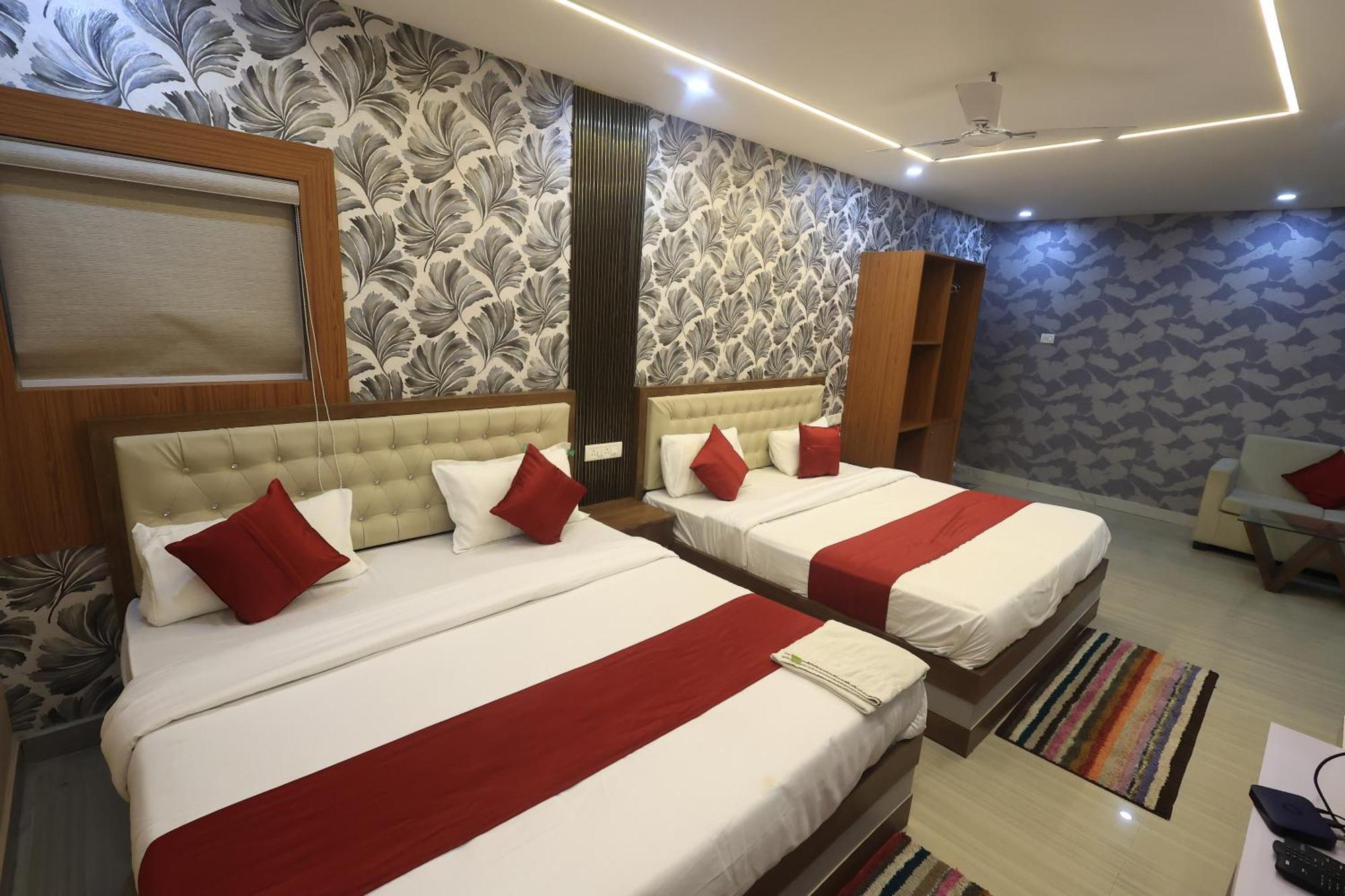 Hotel Space Setter Bhubaneswar Exterior photo